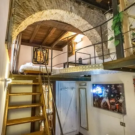 The Magic Hole Apartman *